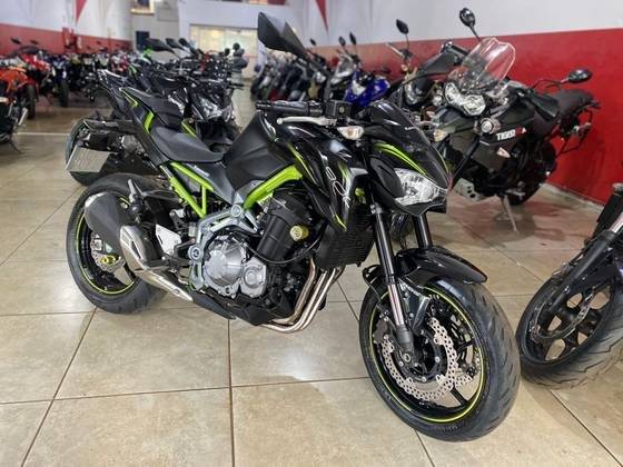 KAWASAKI Z900 